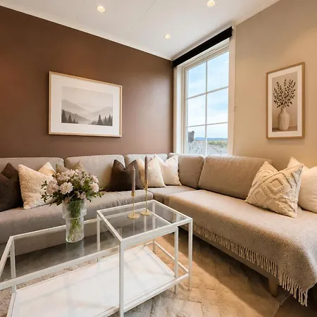 Διαμέρισμα Bright Nordic With Sea & Mountain Views *