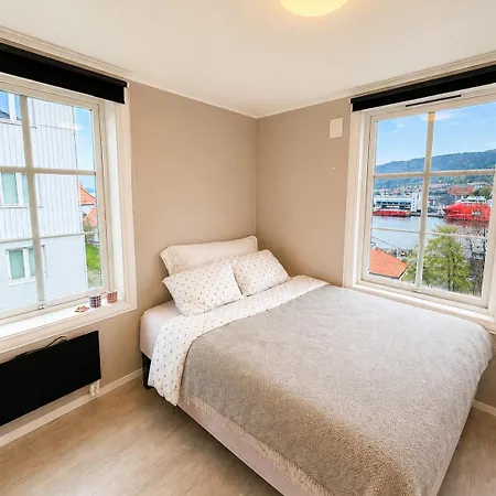 Bright Nordic With Sea & Mountain Views *